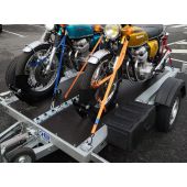 Remorque avec abaissement hydraulique