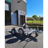 Remorque avec abaissement hydraulique