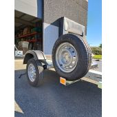 Remorque avec abaissement hydraulique